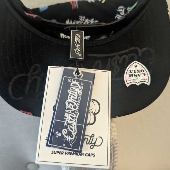 Men's Cap - Picture 4 of 4